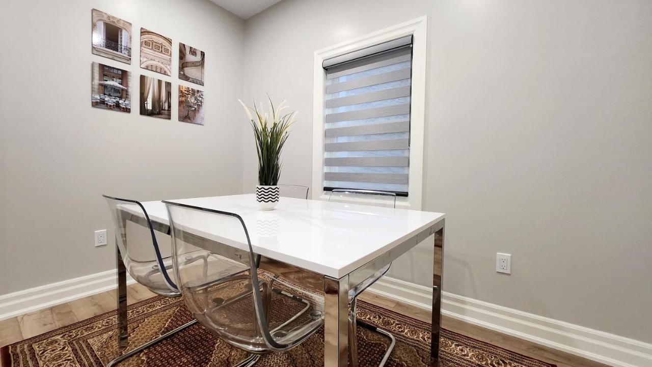 The Cozy Cove Modern King-Bedroom Full Apartment Sainte-Catherine エクステリア 写真